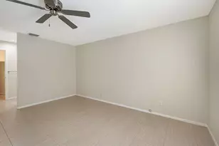 2121 Pueblo Cir, Sarasota, FL 34231 - Photo 21