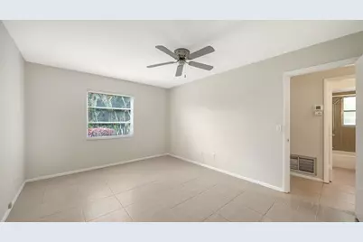2121 Pueblo Circle #V6, Sarasota, FL 34231 - Photo 23
