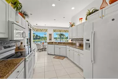 10591 Old Grove Circle, Bradenton, FL 34212 - Photo 9