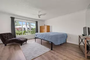 4212 Center Gate Ln, Sarasota, FL 34233 - Photo 11