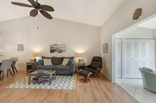 4338 Madeira Ct, Sarasota, FL 34233 - Photo 9