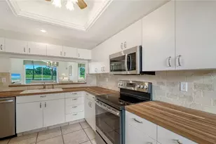 8755 Olde Hickory Ave, Sarasota, FL 34238 - Photo 23