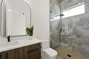 2727 Waldemere St, Sarasota, FL 34239 - Photo 27