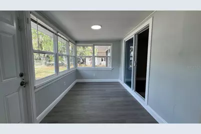 1051 Cr 464, Lake Panasoffkee, FL 33538 - Photo 11