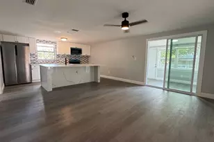1051 Cr 464, Lake Panasoffkee, FL 33538 - Photo 5