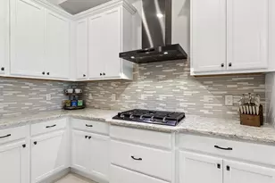10019 Degas Ter, Bradenton, FL 34212 - Photo 15