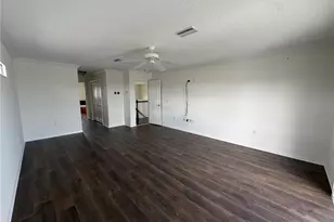 8607 51st Ave W, Bradenton, FL 34210 - Photo 15