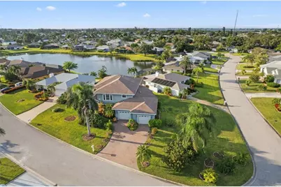8607 51st Avenue W, Bradenton, FL 34210 - Photo 1