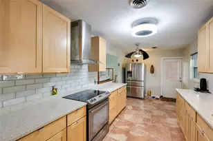 719 58th St NW, Bradenton, FL 34209 - Photo 13