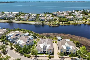 258 Sapphire Lake Dr, Bradenton, FL 34209 - Photo 1