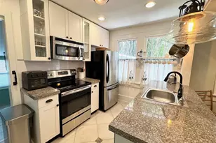 2210 14th Ave W, Bradenton, FL 34205 - Photo 15