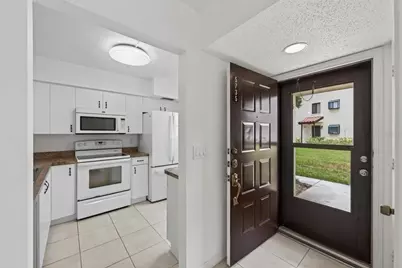 5735 Gardens Drive #5735, Sarasota, FL 34243 - Photo 7