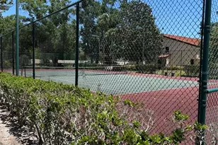 5735 Gardens Dr, Sarasota, FL 34243 - Photo 5
