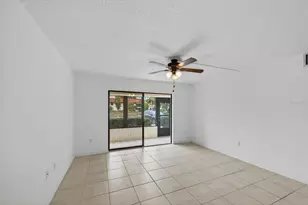 5735 Gardens Dr, Sarasota, FL 34243 - Photo 13