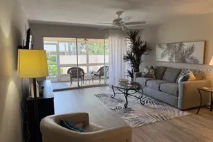 7012 W Country Club Dr N, Sarasota, FL 34243 - Photo 3