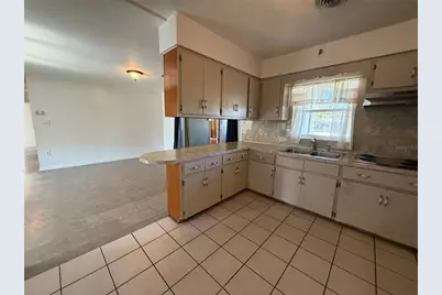 915 14th Street E, Bradenton, FL 34208 - Photo 9