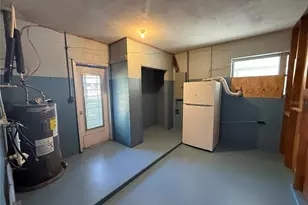 915 14th St E, Bradenton, FL 34208 - Photo 23