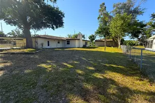 915 14th St E, Bradenton, FL 34208 - Photo 29