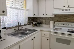 4111 Heron Way, Bradenton, FL 34205 - Photo 3