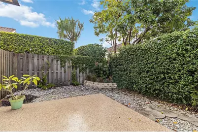 3724 71st Terrace E, Sarasota, FL 34243 - Photo 35