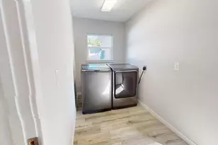 2011 Outer Dr, Sarasota, FL 34231 - Photo 13