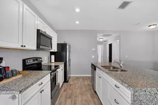 2011 Outer Dr, Sarasota, FL 34231 - Photo 11