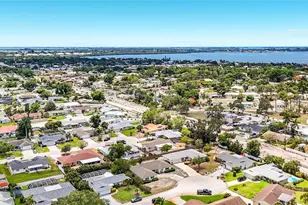 7401 13th Ave W, Bradenton, FL 34209 - Photo 11