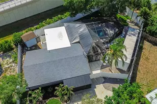 4014 Radnor Pl, Sarasota, FL 34233 - Photo 77