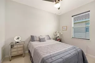 2858 Oriole Dr, Sarasota, FL 34243 - Photo 21