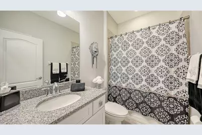 2858 Oriole Drive, Sarasota, FL 34243 - Photo 23