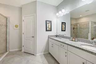 2858 Oriole Dr, Sarasota, FL 34243 - Photo 17