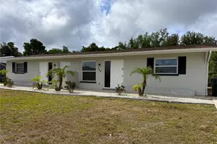 464 Briarwood Rd, Venice, FL 34293 - Photo 1
