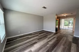 464 Briarwood Rd, Venice, FL 34293 - Photo 5