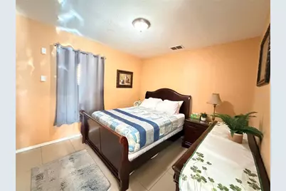 2453 Ridge Avenue, Sarasota, FL 34235 - Photo 5