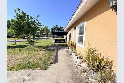 2453 Ridge Avenue, Sarasota, FL 34235 - Photo 9