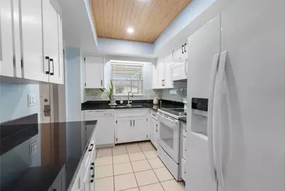 676 Park Circle, Bradenton, FL 34207 - Photo 5