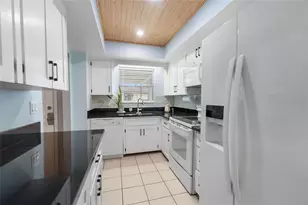 676 Park Cir, Bradenton, FL 34207 - Photo 5