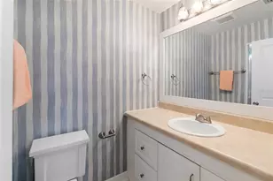 676 Park Cir, Bradenton, FL 34207 - Photo 13