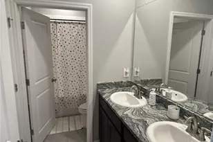 17637 Cantarina Cove, Bradenton, FL 34211 - Photo 23