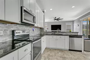 3010 42nd Ave E, Bradenton, FL 34208 - Photo 17