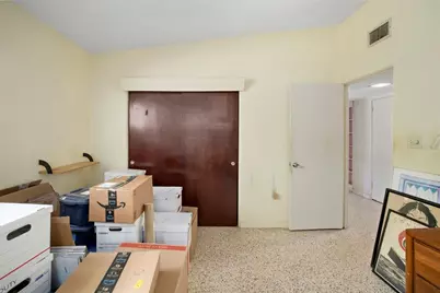 2742 S East Avenue, Sarasota, FL 34239 - Photo 23