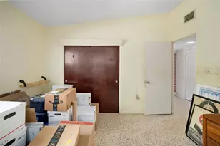 2742 S East Ave, Sarasota, FL 34239 - Photo 23
