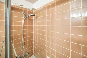 2742 S East Ave, Sarasota, FL 34239 - Photo 25