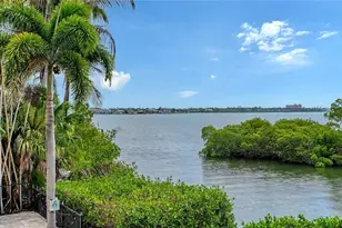 1356 Point Crisp Rd, Sarasota, FL 34242 - Photo 51