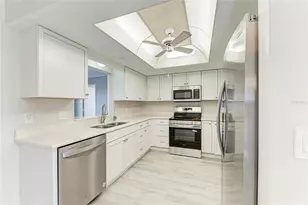 140 Circlewood Dr, Venice, FL 34293 - Photo 7