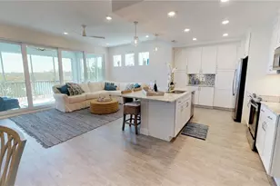 387 Aruba Cir, Bradenton, FL 34209 - Photo 3