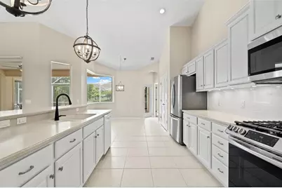 7806 Drayton Circle, Bradenton, FL 34201 - Photo 13