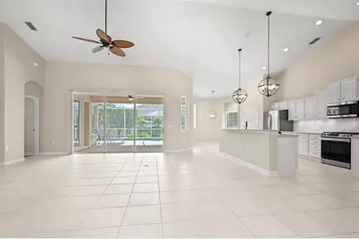 7806 Drayton Circle, Bradenton, FL 34201 - Photo 9