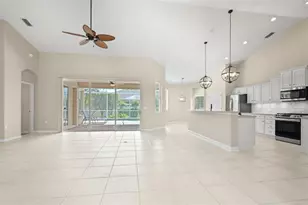 7806 Drayton Cir, Bradenton, FL 34201 - Photo 9
