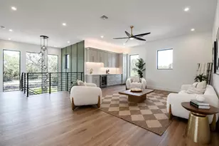 2121 Clematis Ct, Sarasota, FL 34239 - Photo 37